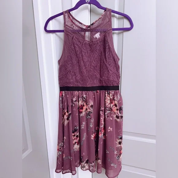 Xhilaration Mauve Lace & Floral Fit-and-Flare Dress Size Medium - Picture 3 of 4